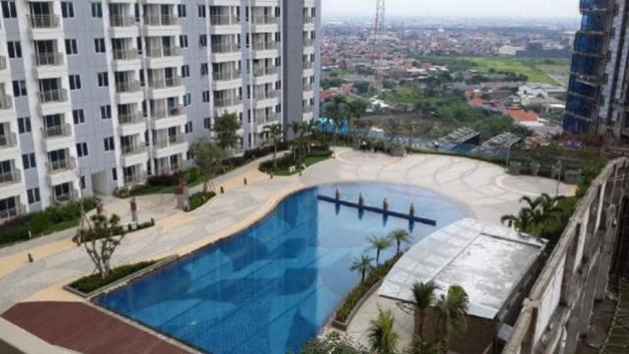 Cosmy Tanglin Apartment Surabaya Kültér fotó